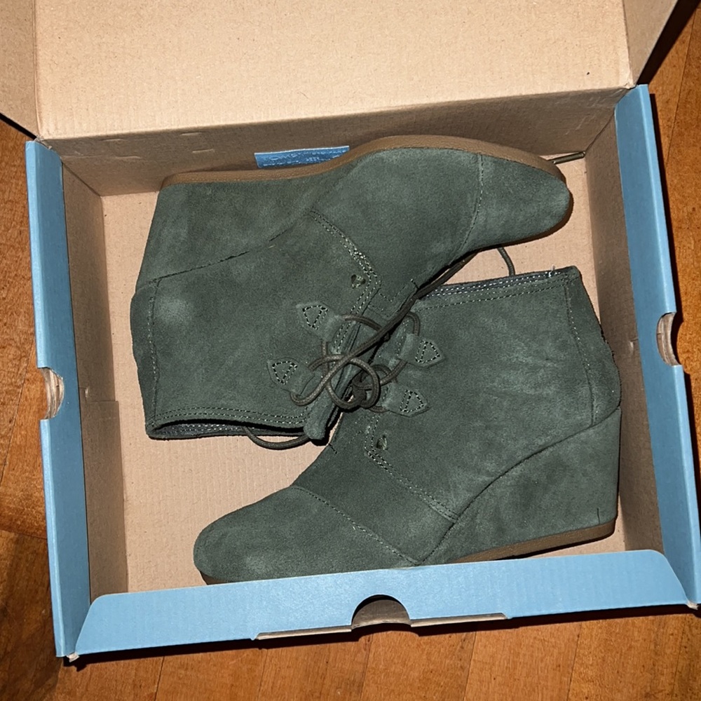 Brand New In Box Toms